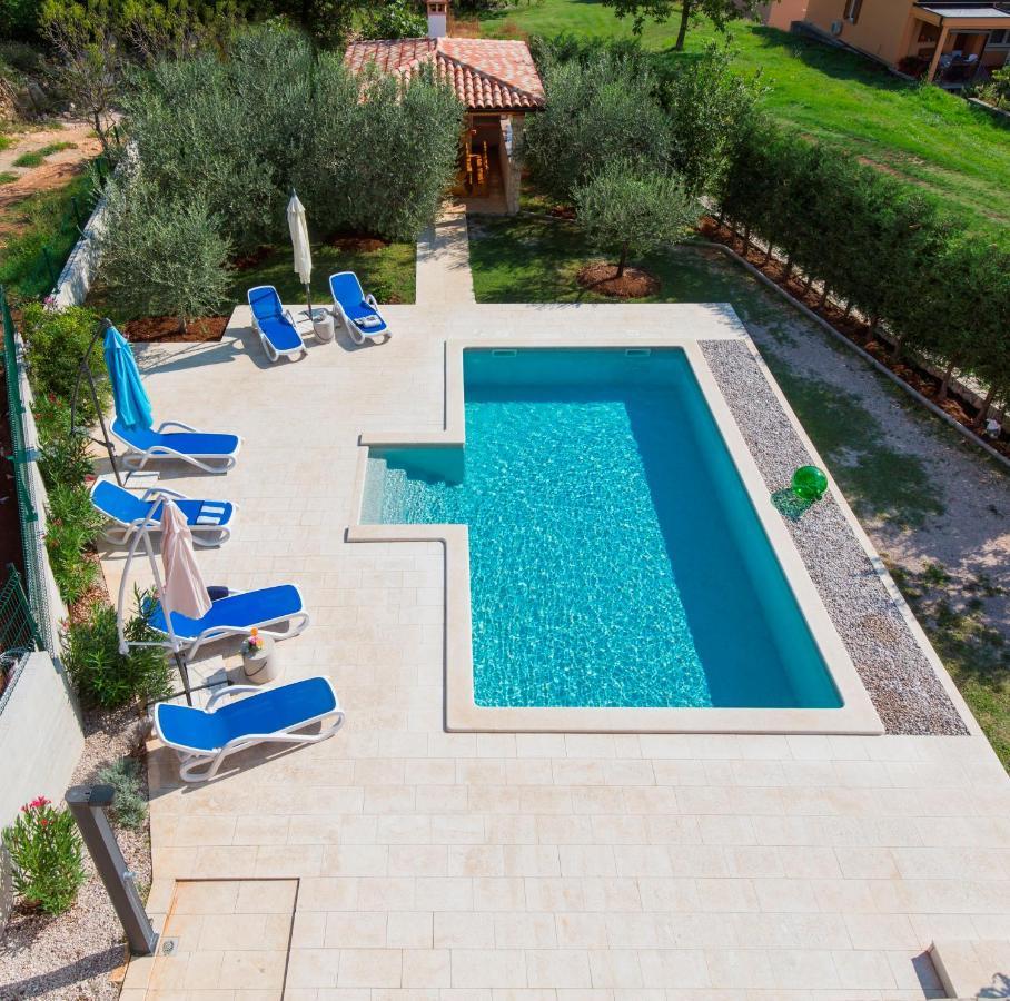 Apartments "Alen" Nedeščina Dış mekan fotoğraf