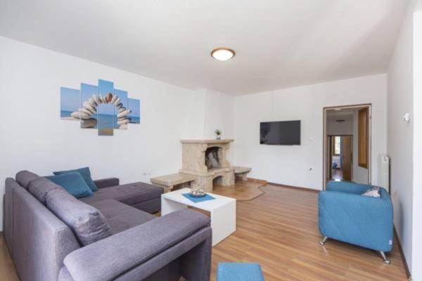 Apartments "Alen" Nedeščina Dış mekan fotoğraf
