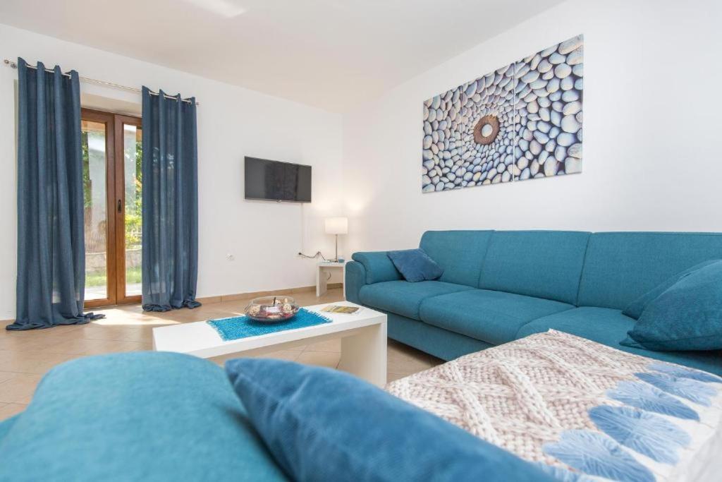 Apartments "Alen" Nedeščina Dış mekan fotoğraf