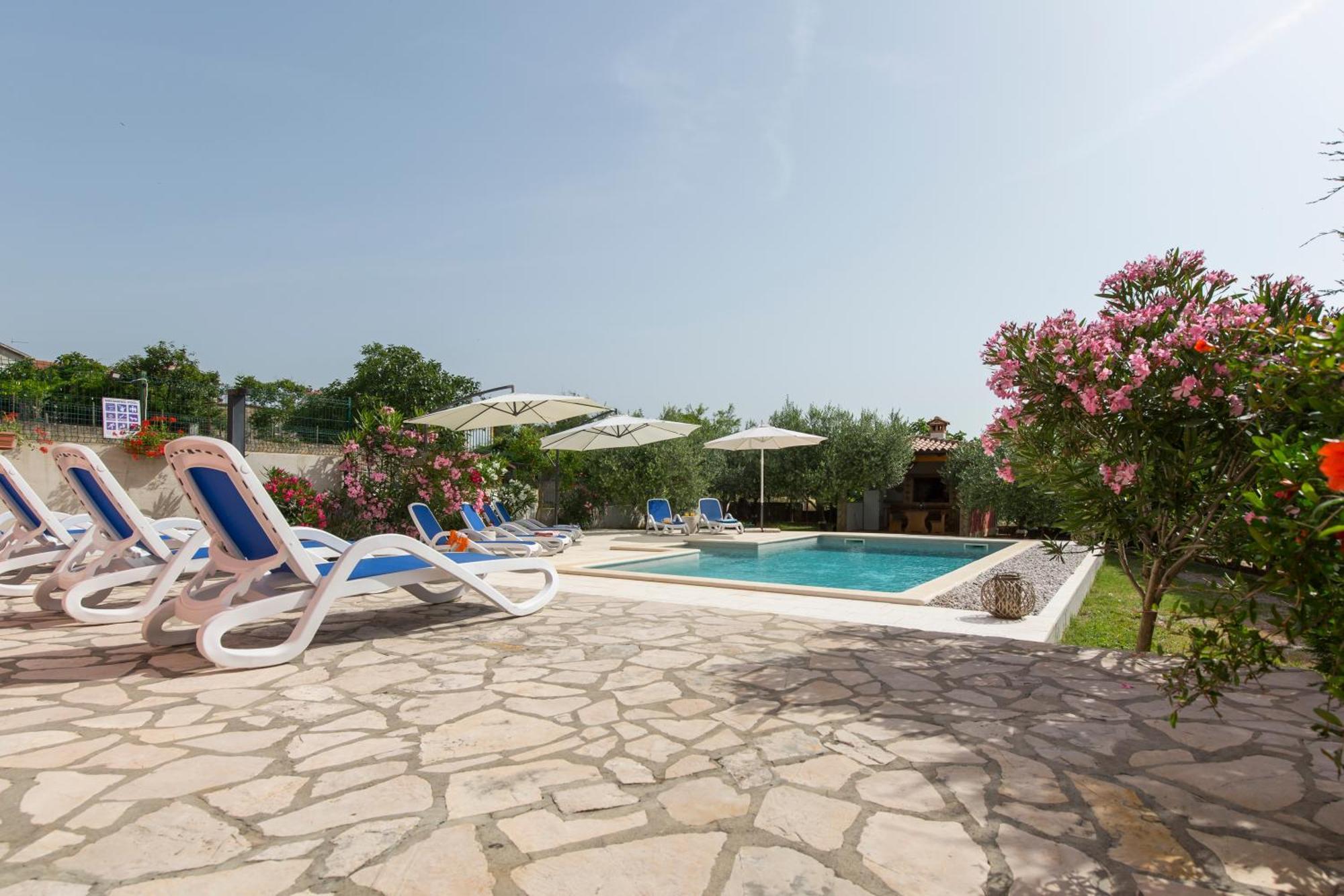 Apartments "Alen" Nedeščina Dış mekan fotoğraf