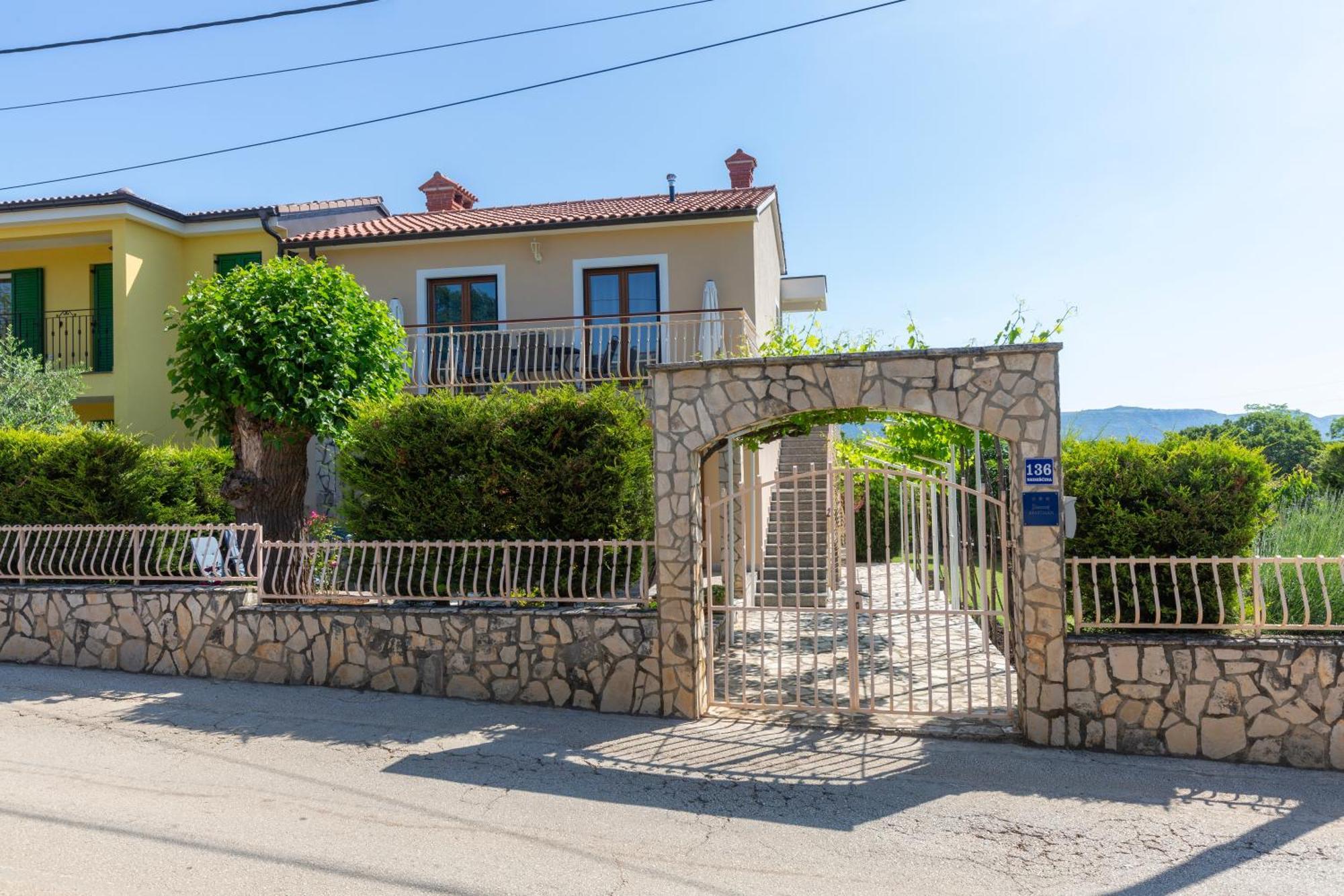 Apartments "Alen" Nedeščina Dış mekan fotoğraf